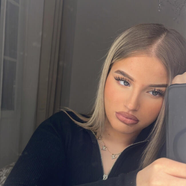 Babysitter in Tremblay-en-France: Yasmine