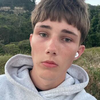 Babysitter in Kumeu: Adreus