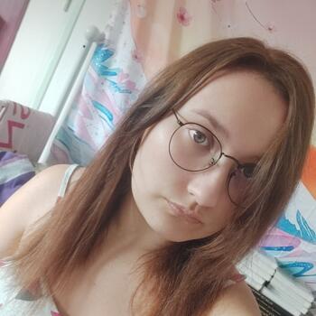 Babysitter Saint-Aignan-de-Cramesnil: Cathie