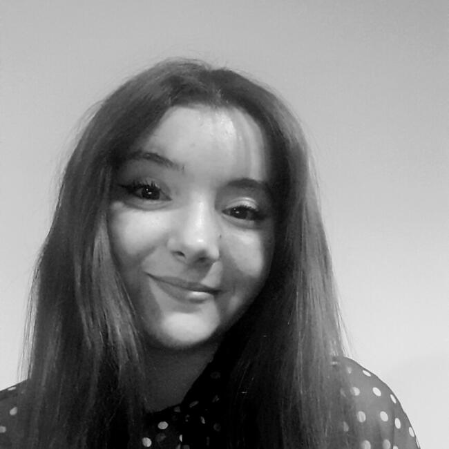 Babysitter in Corbas: Jade