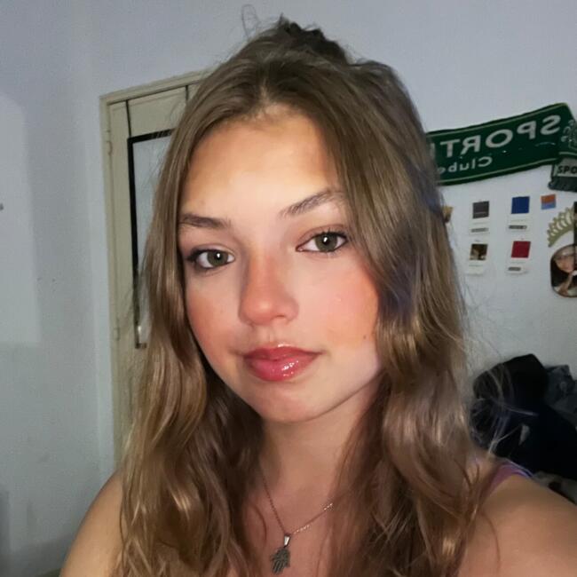 Babysitter in Atalaia (Distrito de Setúbal): Gabriella