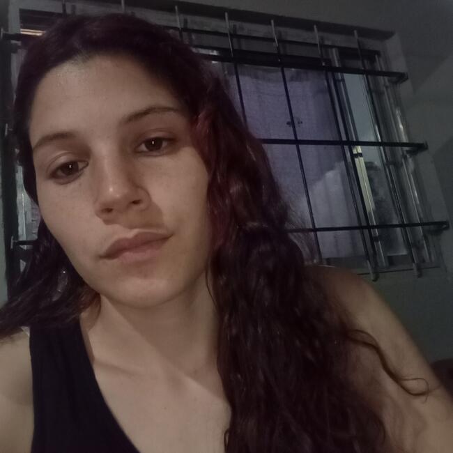 Babysitter in Pilar: Romina
