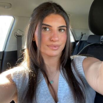 Babysitter in Melbourne: Anastasia