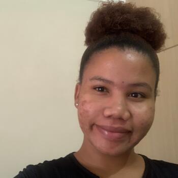 Babysitter in Graaff Reinet: Aislin