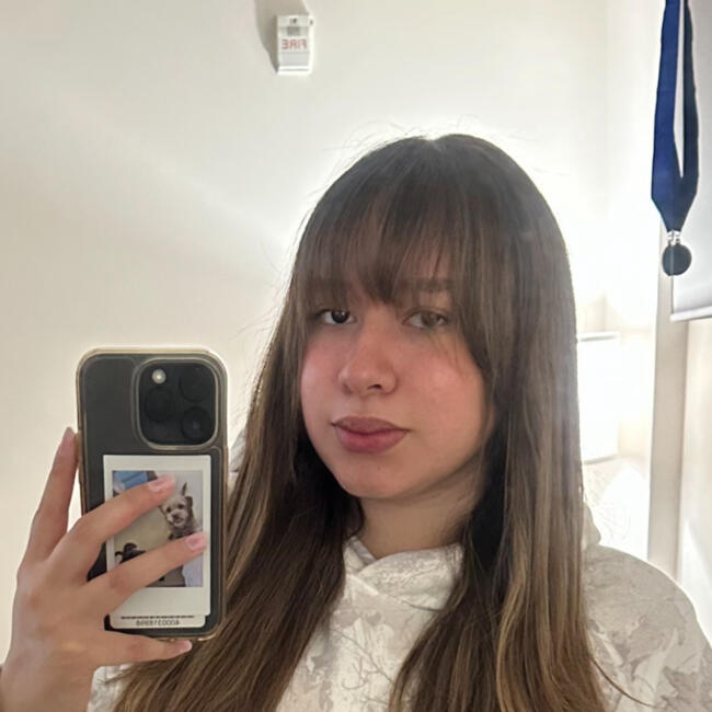 Babysitter in Doral: Ashley