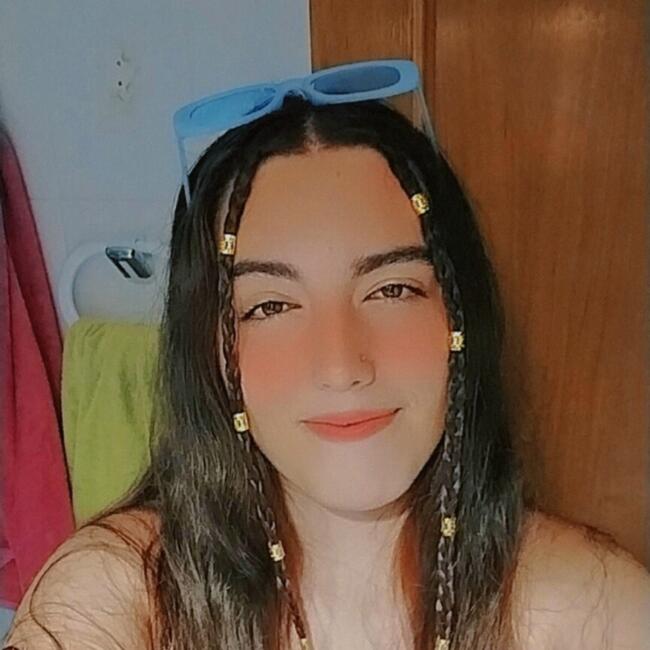 Canguro en Castellón de la Plana: Sonia