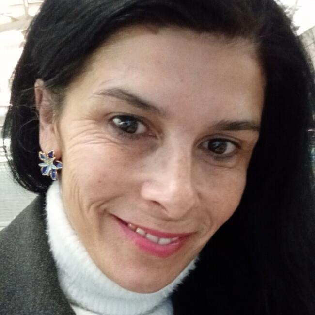 Babysitter in Valongo: Katia