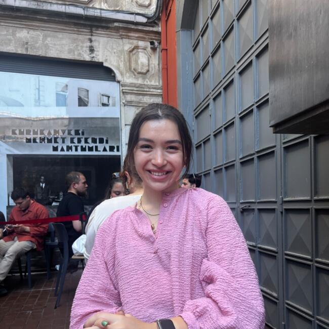 Babysitter in Istanbul: Melisa