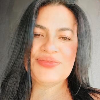 Babysitting job in Fazenda Rio Grande: babysitting job Luciane