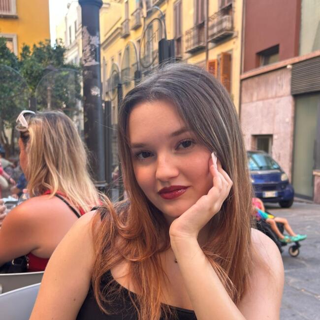 Babysitter in Cagliari: Sara