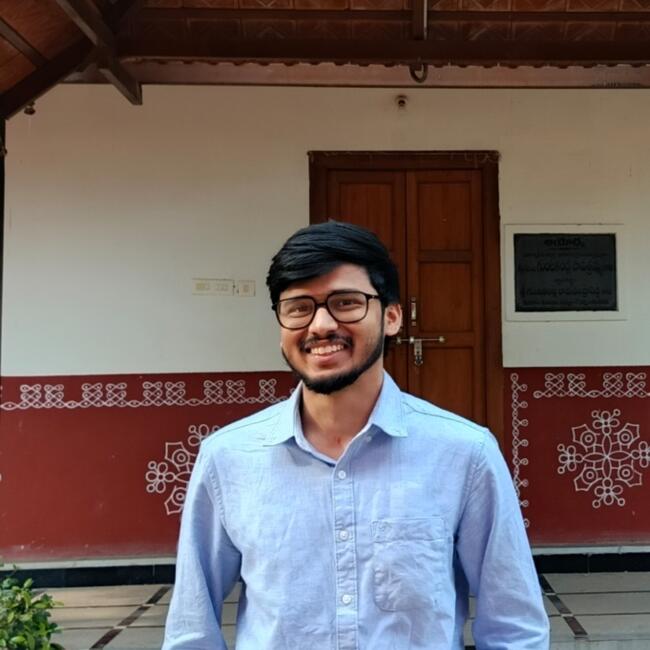 Babysitter in Kondāpur (Rangareddi): Krishna