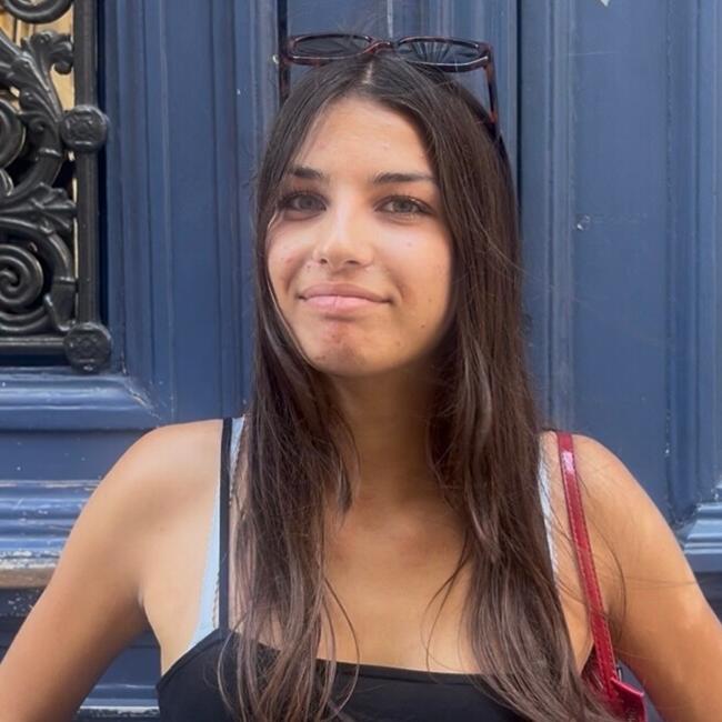 Babysitter in Annecy: Julia
