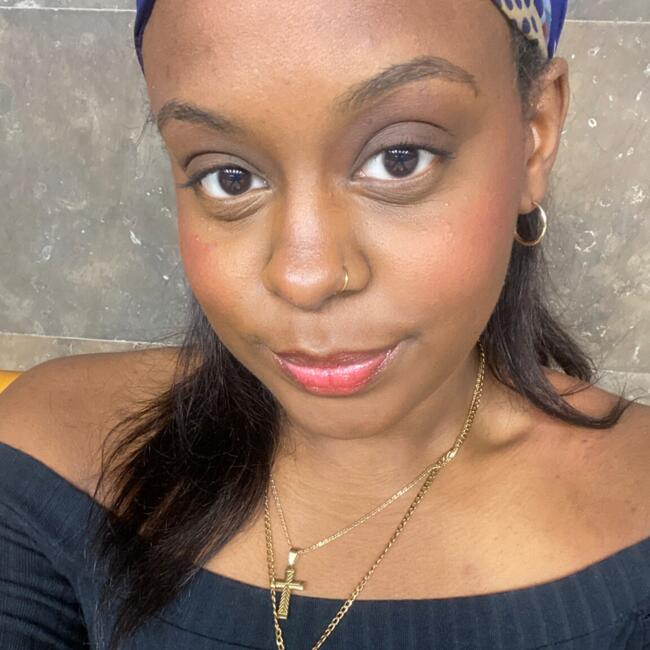 Babysitting job in Azambuja: Aline