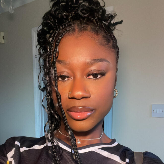 Babysitter in Ashbourne: Miyat