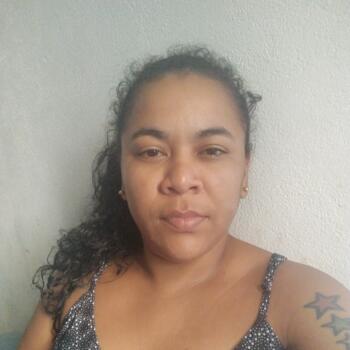 Babá São Luís: Rose