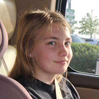 Babysitter in Olivehurst: Michelle