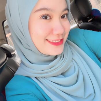 Pengasuh di Seremban: Yana