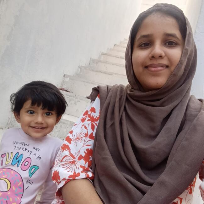 Babysitter in Dubai: Seemrun