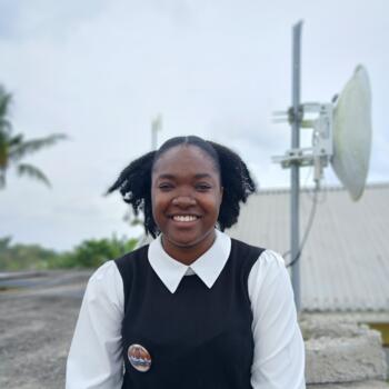 Babysitter Portmore: Sofra