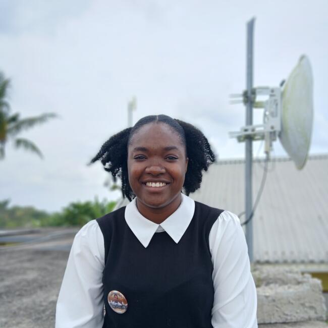 Babysitter in Portmore: Sofra