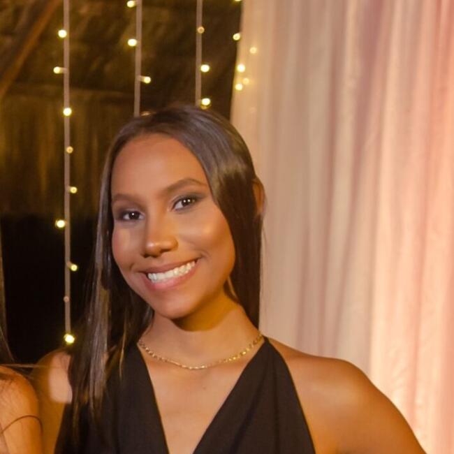 Babysitter in Salvador: Salete