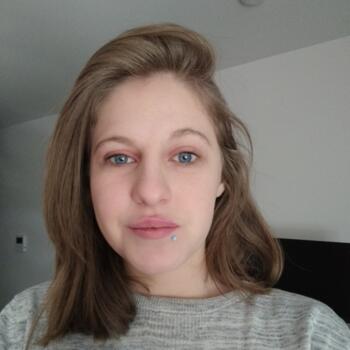 Babysitter in Nanterre: Kelly