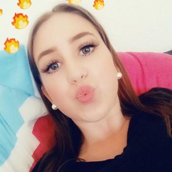 Babysitter Job in Herne: Laura