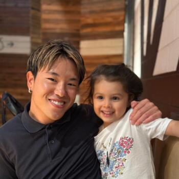Babysitter Osaka: GIN