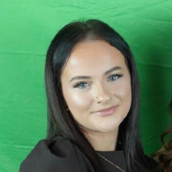 Babysitter in Blanquefort: Anais