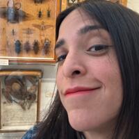 María