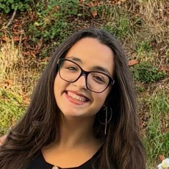 Babysitter in Le Chambon-Feugerolles: Celia