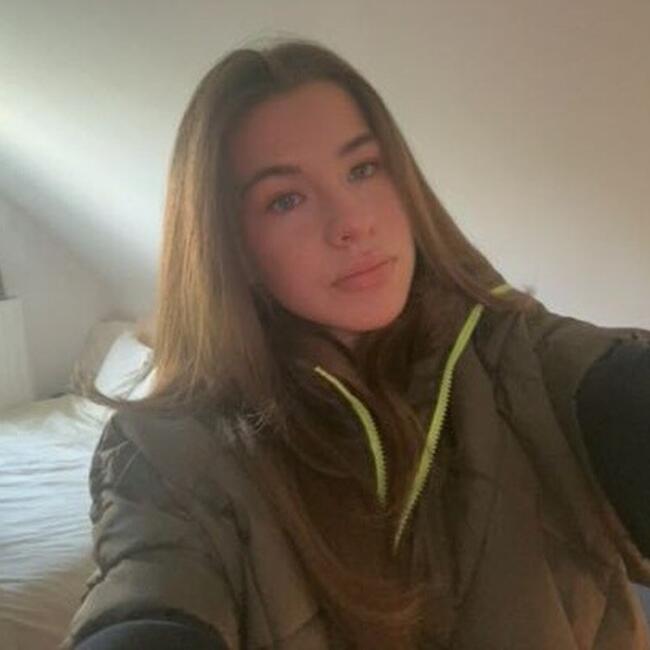 Babysitter in Beringen: Elena