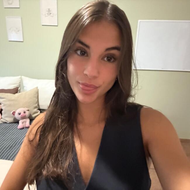 Babysitter in Mairena del Aljarafe: Alejandra