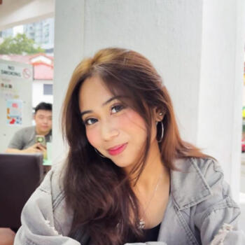 临时保姆 新加坡: Farah