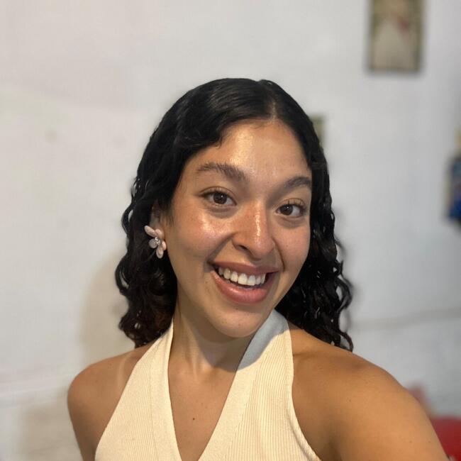 Babysitter in Buenos Aires: Ludmila Ayelen Gonzalez Muñoz