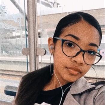 Babysitter em Sintra: Katharine Barbosa Santos
