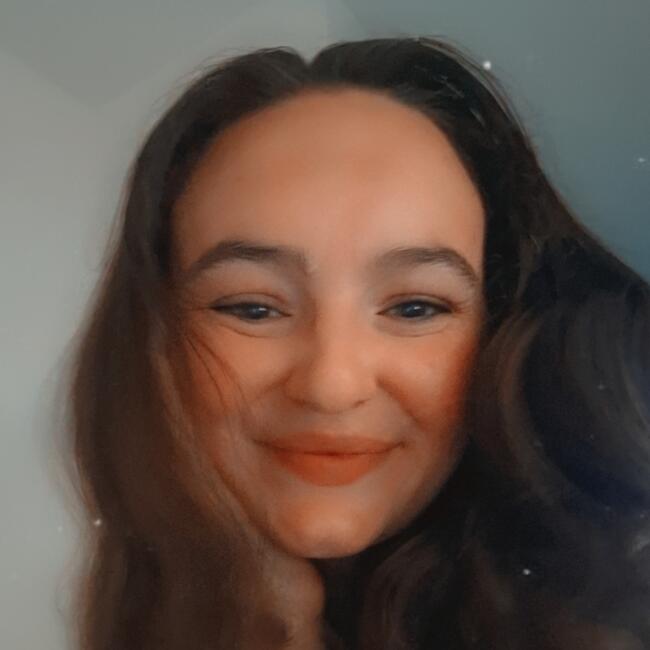 Babysitter in Viviers-lès-Montagnes: Alexia