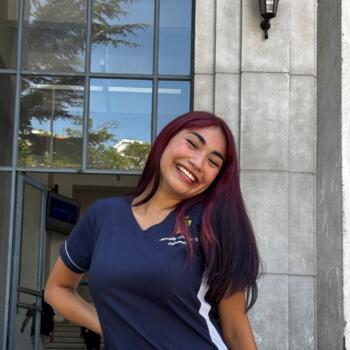 جليسة أطفال في دبي: Aracelly Alvarez