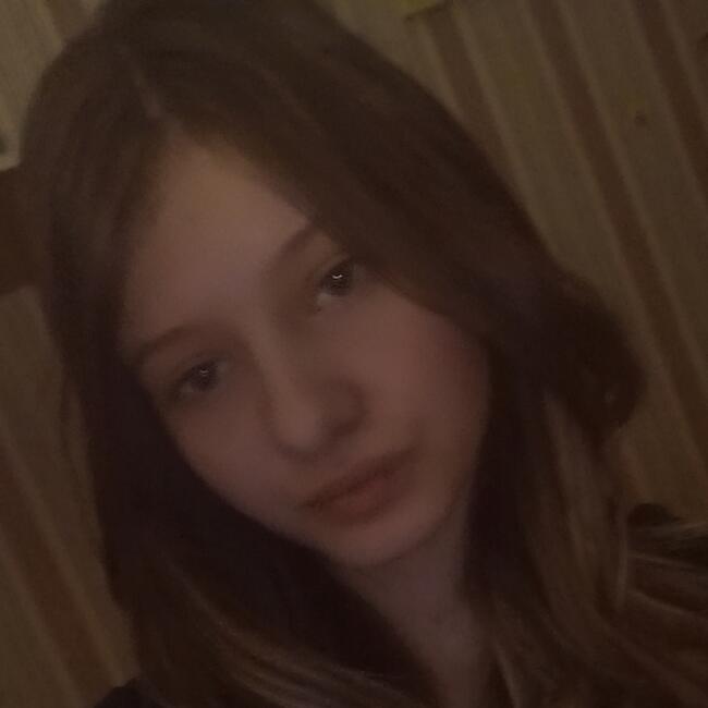 Babysitter in Ampuis: Tina