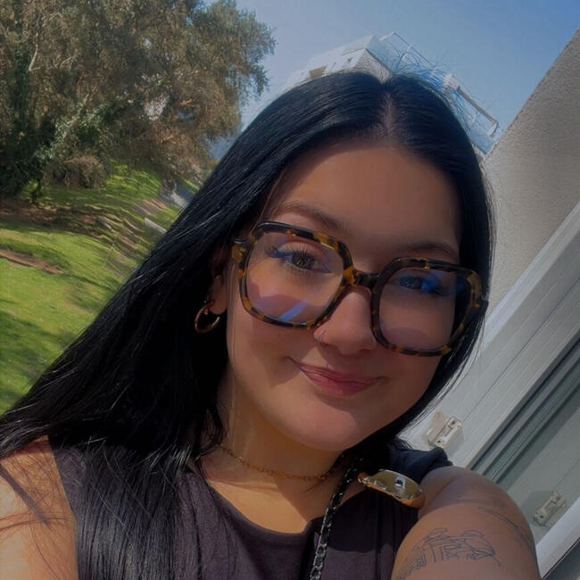 Babysitter in Tarnos: Flora