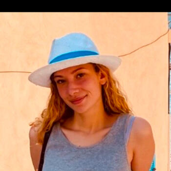 Baby-sitter Bellegarde-sur-Valserine: Lea