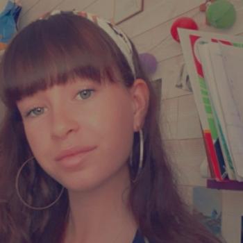 Baby-sitter in Toulon: Faustine
