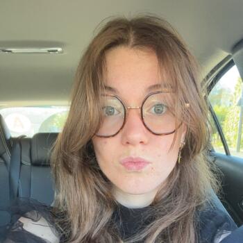 Babysitter in Bayonne: Cassandra