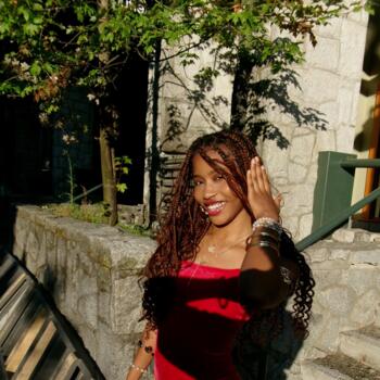 Nanny in Surrey: Esther