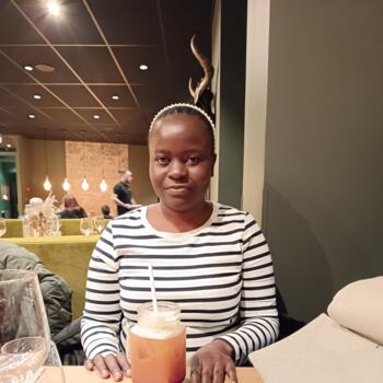 Baby-sitter Bordeaux: Lucy