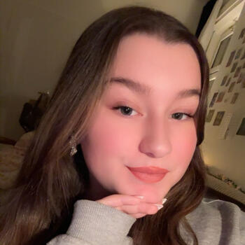 Babysitter in Mulhouse: Lola