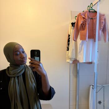 Babysitter in Colombes: Kadidiatou