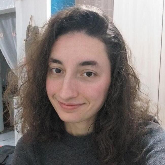 Babá em Cachoeirinha: Luiza