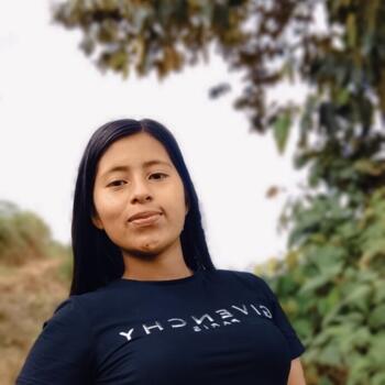 Babysitter in Oporapa: Patricia