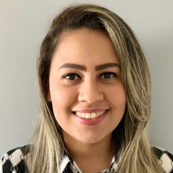 Babá em Fortaleza: Larissa